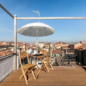 Ihomes Rialto-corte Del Calice-attico Vista Centro , Venezia Italia